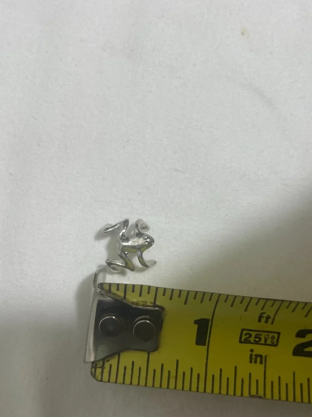 Small Silver Tone Frog Miniature Figurine Jewelry Craft Embellishment 5/8”